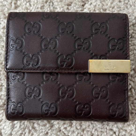 Authentic Genuine Leather GG Wallet - Picture 2 of 13